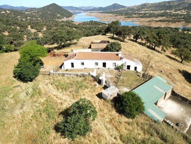 Más detalles de Se, 179, Cazalla de la Sierra - Terreno en venta