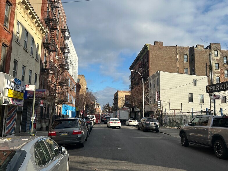 616, 620, 622 Courtlandt Ave Portfolio cartera de 3 inmuebles en venta en LoopNet.es - Foto del edificio - Imagen 3 de 4