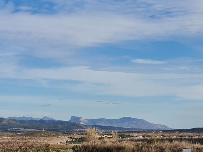 Terreno en Yecla en venta - Foto del edificio - Imagen 3 de 8