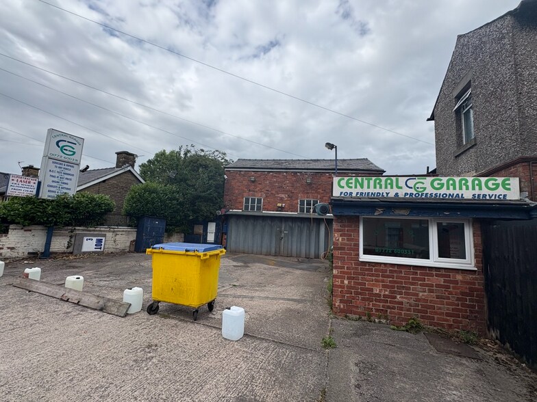 122 Westhead Road, Leyland en alquiler - Foto del edificio - Imagen 2 de 6