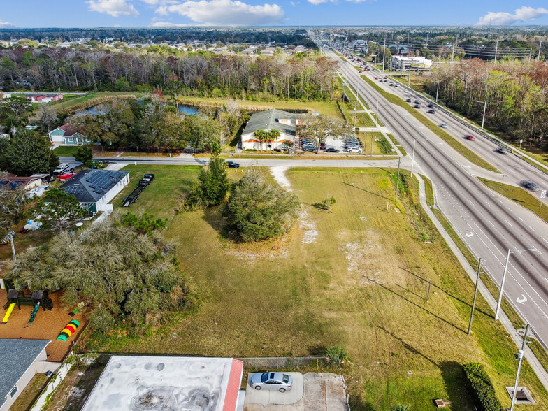 13761 E Colonial Dr, Orlando, FL en venta - Foto del edificio - Imagen 2 de 15