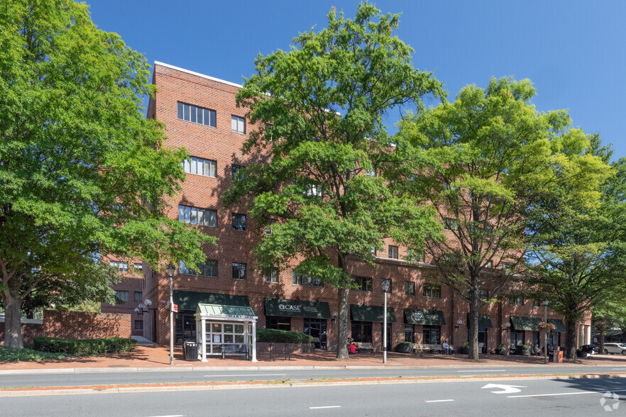 101 W Broad St, Falls Church, VA en alquiler - Foto del edificio - Imagen 2 de 4