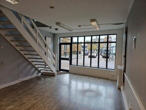 2 Roman Way, Market Harborough en alquiler Foto del interior- Imagen 1 de 4