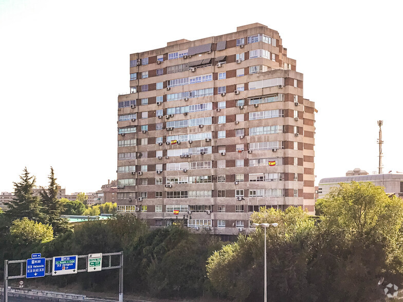 Calle De Federico Salmón, 8, Madrid, Madrid en alquiler - Foto principal - Imagen 1 de 2