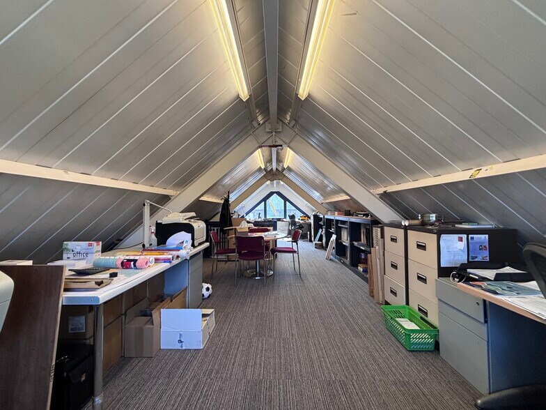 Station Road, Liphook en venta - Foto del edificio - Imagen 2 de 7