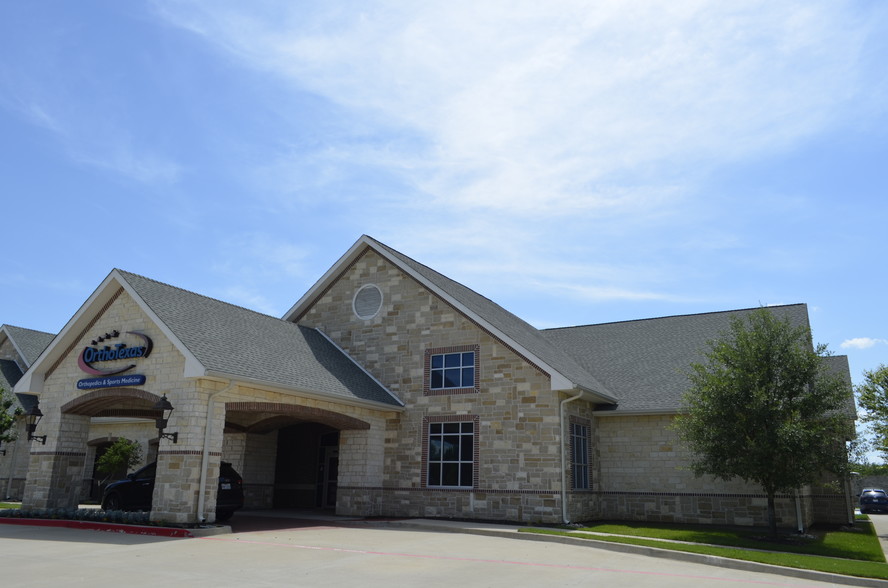 4951 Long Prairie Rd, Flower Mound, TX en alquiler - Foto del edificio - Imagen 3 de 8