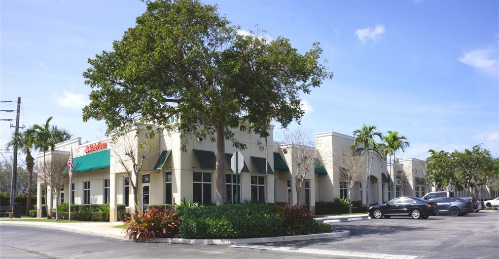 5493 Wiles Rd, Coconut Creek, FL en venta - Foto del edificio - Imagen 1 de 7