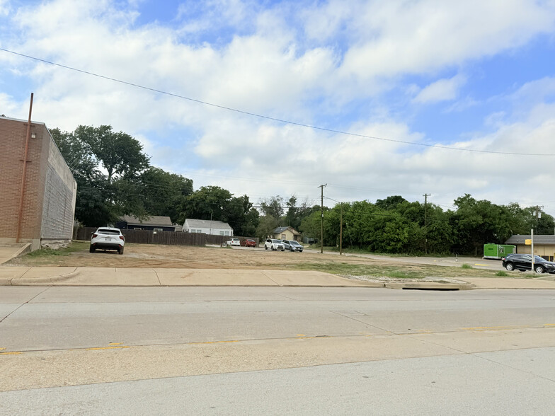 4100 W Vickery Blvd, Fort Worth, TX en alquiler - Foto del edificio - Imagen 3 de 6