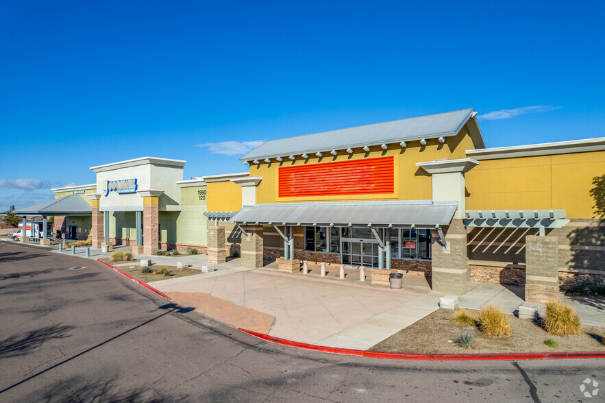 W Baseline Rd, Phoenix, AZ en alquiler - Foto del edificio - Imagen 1 de 11