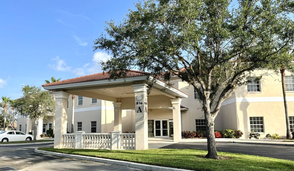 836 Sunset Lake Blvd, Venice, FL en venta - Foto del edificio - Imagen 1 de 4