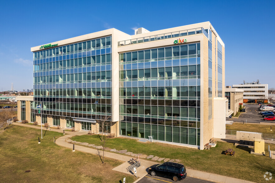 7055 Boul Taschereau, Brossard, QC en alquiler - Foto del edificio - Imagen 1 de 21