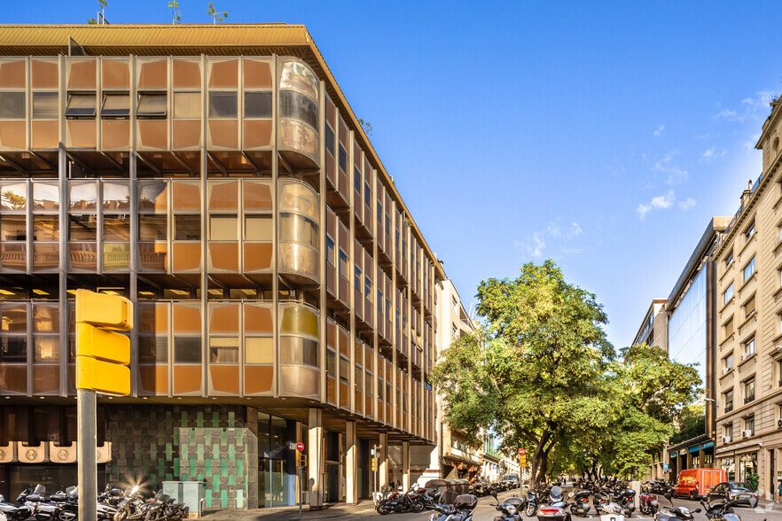 Via Augusta, 13, Barcelona, Barcelona en venta - Foto del edificio - Imagen 2 de 6