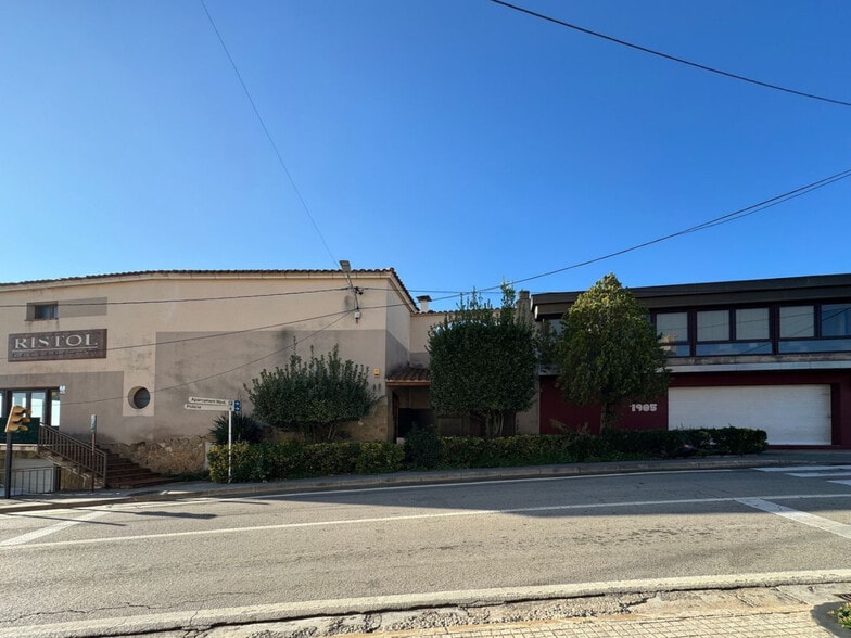 Local en Viladecavalls, Barcelona en venta - Foto del edificio - Imagen 2 de 9