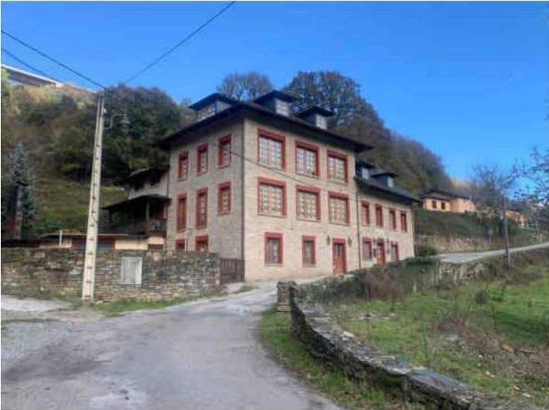 Lugar Herrerías, 23, Vega de Valcarce, León en venta Foto del edificio- Imagen 1 de 36