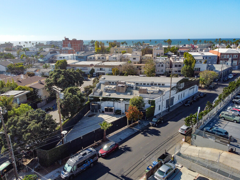 200 Mildred Ave, Venice, CA en venta - Foto del edificio - Imagen 1 de 12