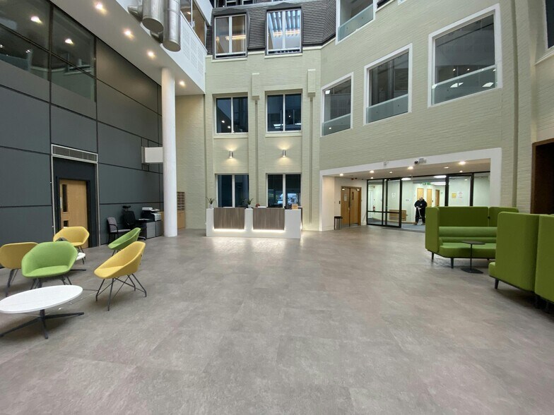 Bickenhill Ln, Birmingham en alquiler - Foto del edificio - Imagen 1 de 30