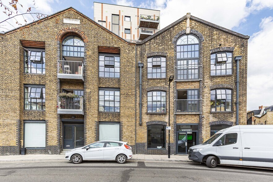 14 Collent St, London en alquiler - Foto del edificio - Imagen 2 de 24