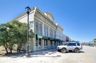 101 East St, Hutto, TX en alquiler Foto del edificio- Imagen 2 de 35