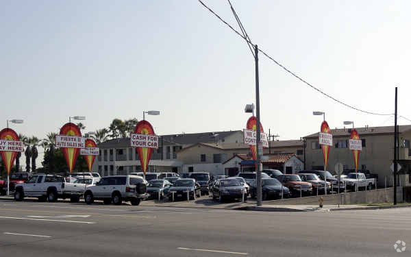 3300 E Pacific Coast Hwy, Long Beach, CA en alquiler - Foto del edificio - Imagen 1 de 7