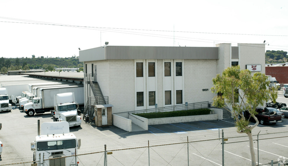 19021 S Reyes Ave, Compton, CA en alquiler - Foto del edificio - Imagen 3 de 3