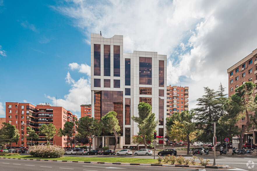 Calle De Arturo Soria, 336, Madrid, Madrid en alquiler - Foto del edificio - Imagen 2 de 2