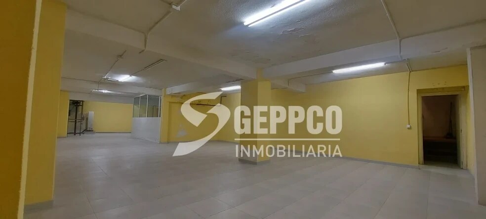 Calle de Cartagena, Madrid, Madrid en venta - Foto del edificio - Imagen 3 de 3