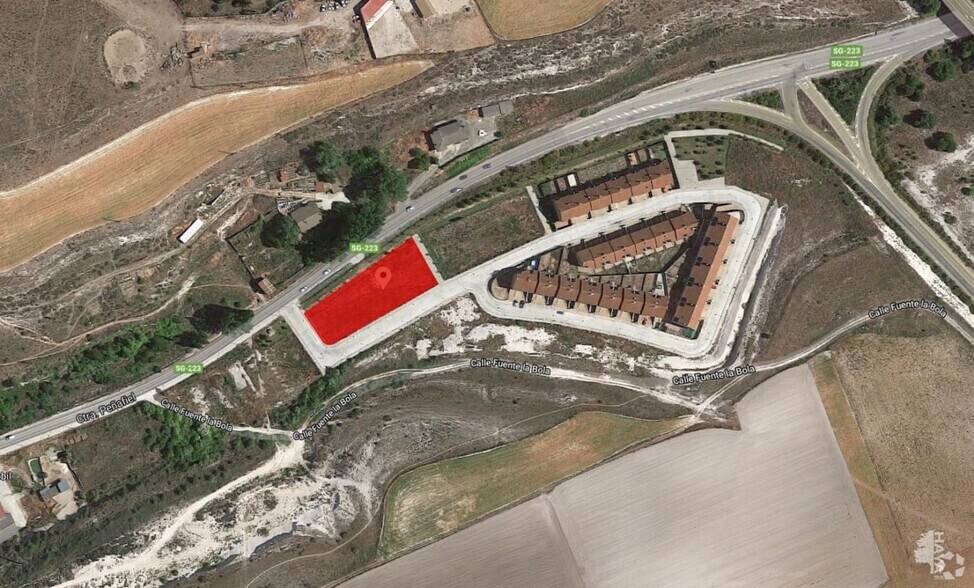 1 Calle de la Fuente la Bola, Cuéllar, Segovia en venta - Foto del edificio - Imagen 3 de 5