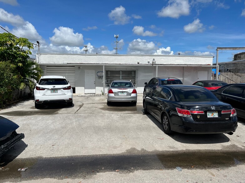 2324 SW 56th Ter, Hollywood, FL en alquiler - Foto principal - Imagen 1 de 32