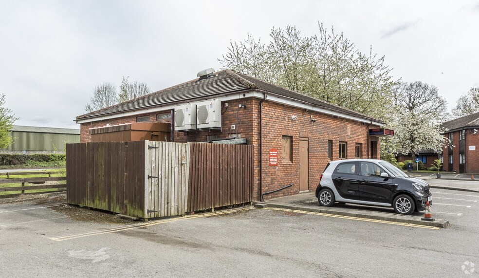 London Rd, Macclesfield en venta - Foto del edificio - Imagen 3 de 6