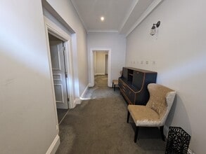 126-130 High St, Godalming en venta Foto del interior- Imagen 1 de 3