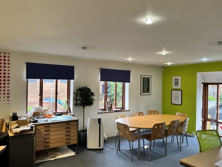 3-3 Thompsons Close, Harpenden en venta - Foto del interior - Imagen 2 de 3