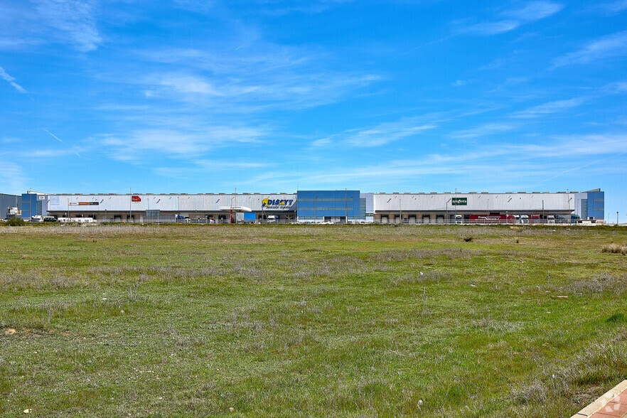 Calle del Parque Logístico, 1 B, Carmona, Sevilla en alquiler - Foto del edificio - Imagen 2 de 11