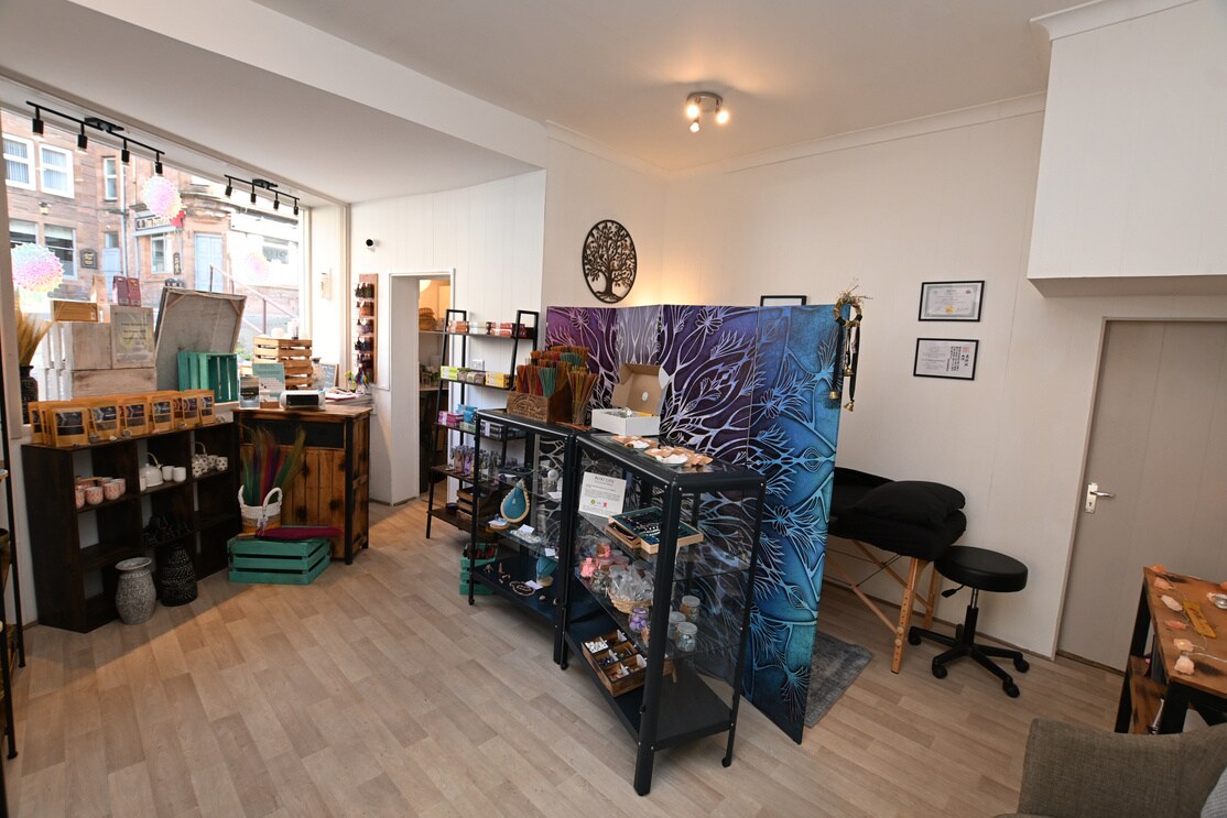 2-6 Church St, Crieff, PKN PH7 3AE - Unidad 2 -  - Foto del interior - Image 1 of 3