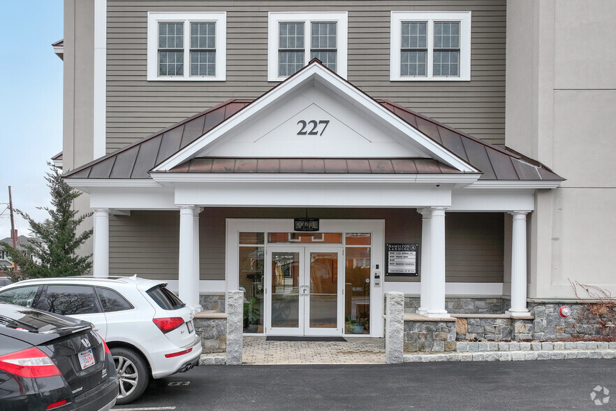 227 Willow St, South Hamilton, MA en alquiler - Foto del edificio - Imagen 3 de 4