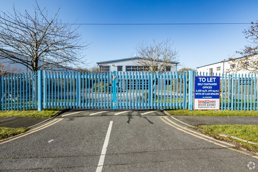Middlewich Rd, Crewe en alquiler - Foto del edificio - Imagen 2 de 3
