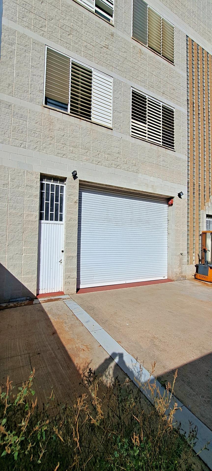 Nave en Cornellà de Llobregat, Barcelona en venta Foto principal- Imagen 1 de 1