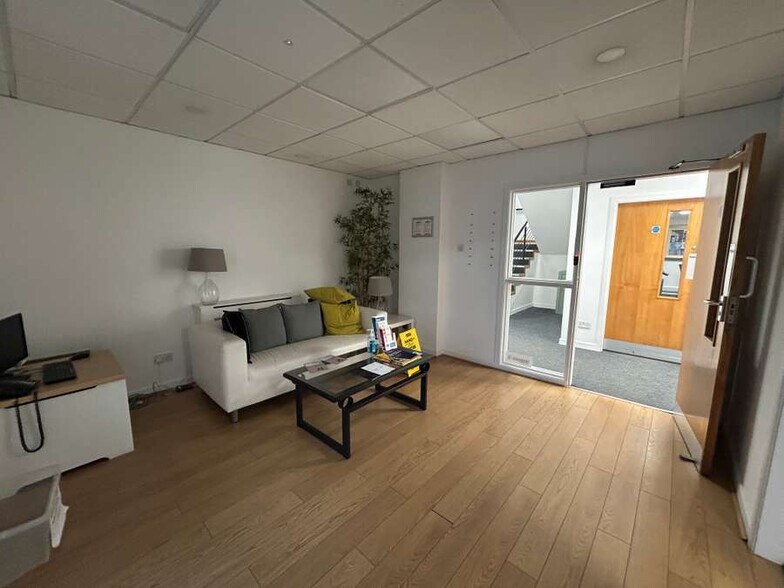 96 Beechill Rd, Belfast en alquiler - Foto del edificio - Imagen 3 de 4