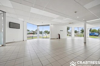 1 Nepean Hwy, Mentone en venta Foto del interior- Imagen 2 de 5