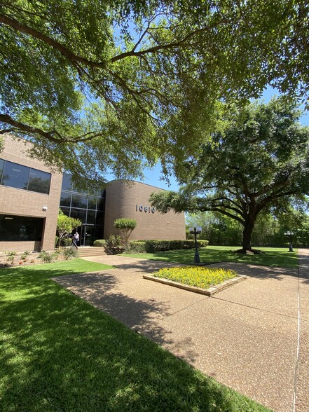 10810 Katy Fwy, Houston, TX en alquiler - Foto del edificio - Imagen 1 de 4