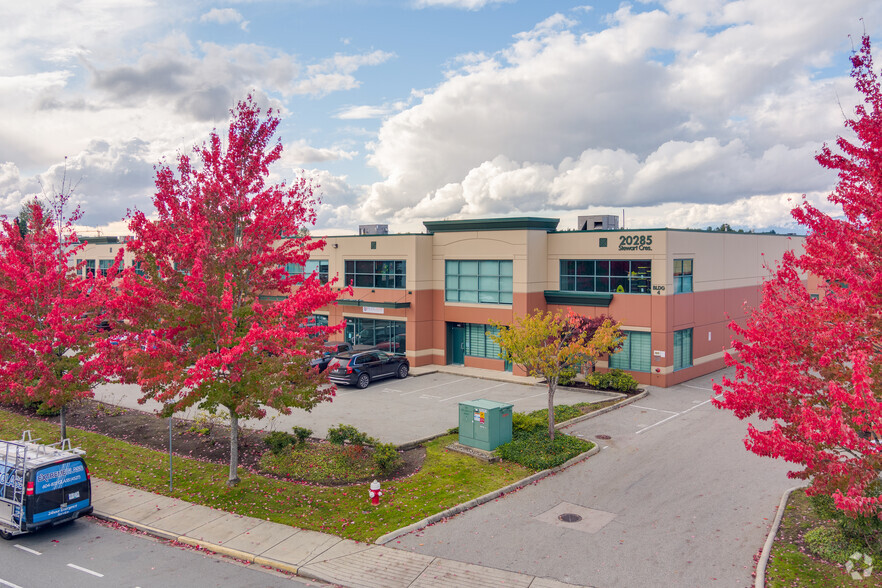 20285 Stewart Cres, Maple Ridge, BC en alquiler - Foto del edificio - Imagen 3 de 4