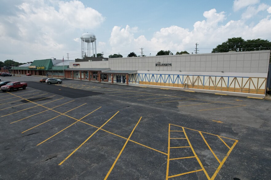 144 Seymour Ave, Mundelein, IL en alquiler - Foto del edificio - Imagen 1 de 5