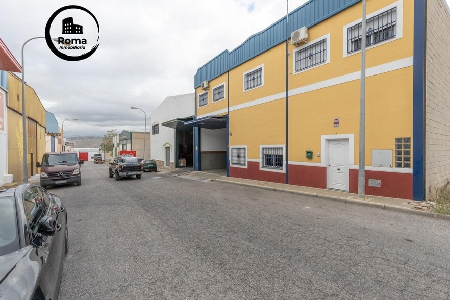Nave en Loja en venta - Foto del edificio - Imagen 3 de 22