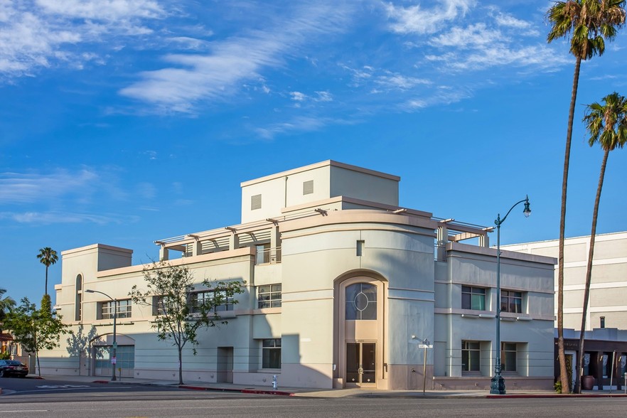 8693 Wilshire Blvd, Beverly Hills, CA en alquiler - Foto del edificio - Imagen 1 de 9