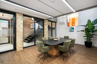 2 Bentinck Mews, London en alquiler Foto del interior- Imagen 1 de 12
