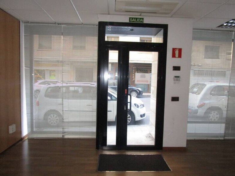 Local en Salamanca en alquiler - Foto del edificio - Imagen 3 de 42