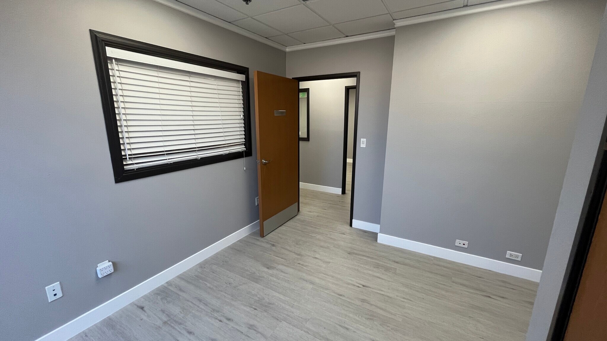 159 E Live Oak Ave, Arcadia, CA en venta Foto del edificio- Imagen 1 de 1