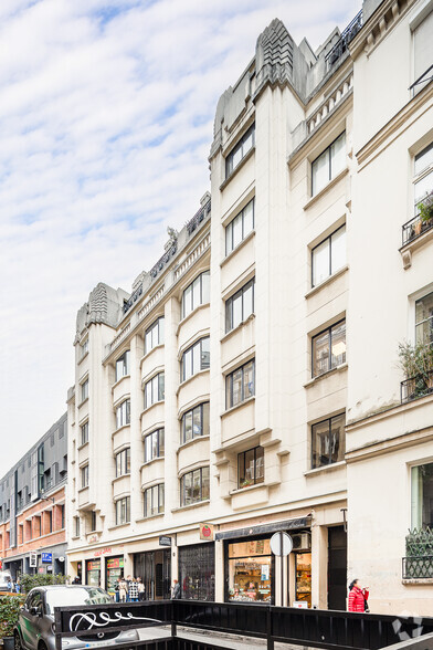 11 Rue Des Petites Ecuries, Paris en alquiler - Foto del edificio - Imagen 2 de 3