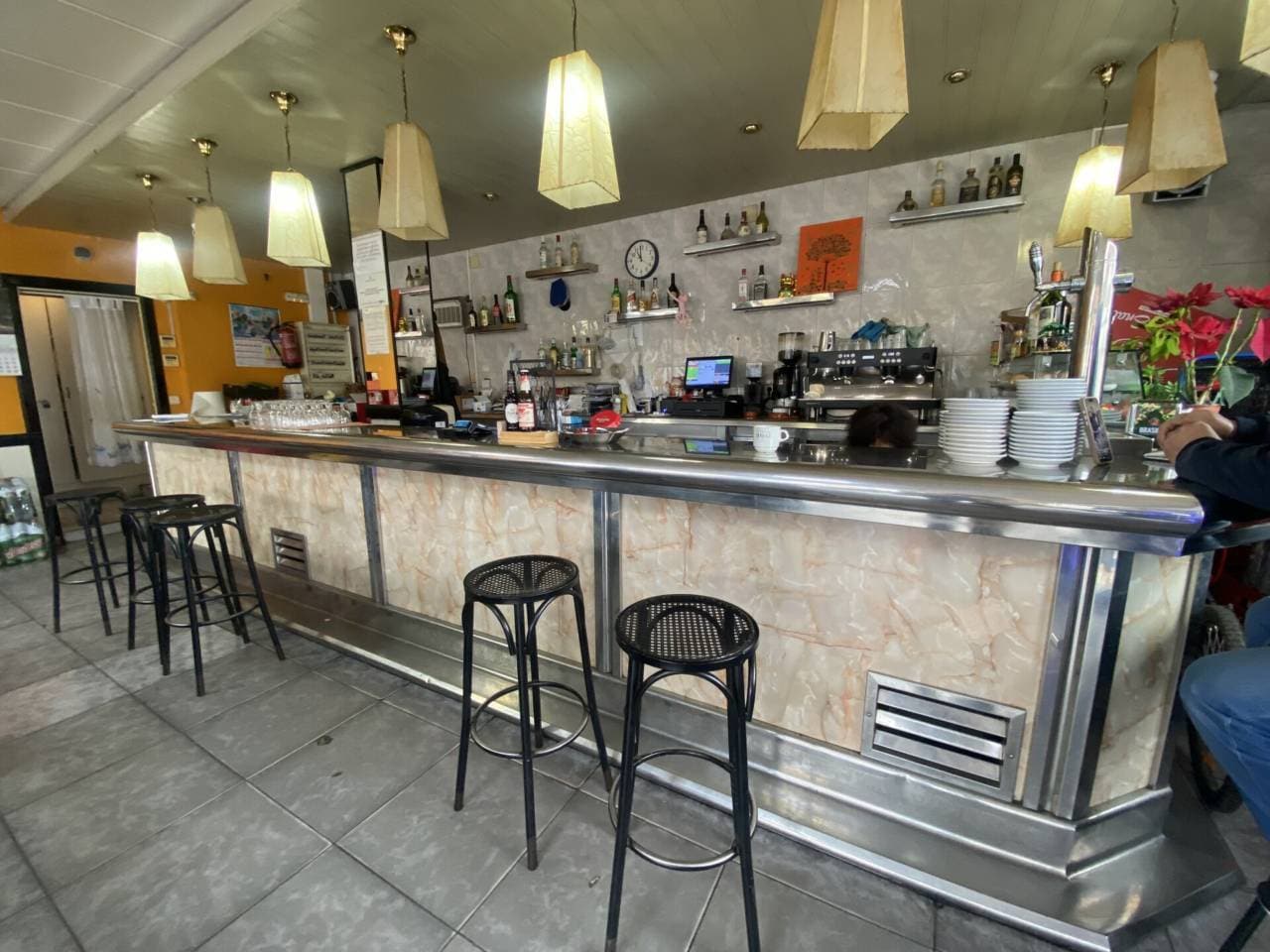 Local en L'Hospitalet de Llobregat en alquiler Foto principal- Imagen 1 de 3