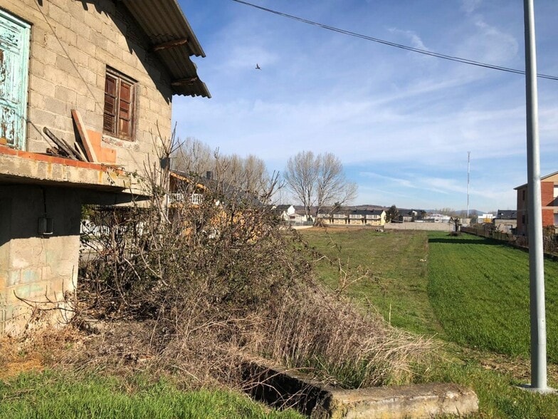 Terreno en Ponferrada en venta - Foto del edificio - Imagen 3 de 4