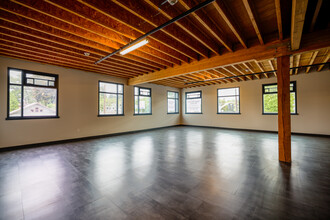 2512 SE 25th Ave, Portland, OR en alquiler Foto del interior- Imagen 2 de 3